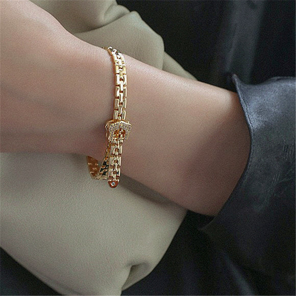 Pulsera Cadena con Hebilla Chapada en Oro y Circonitas Incrustadas