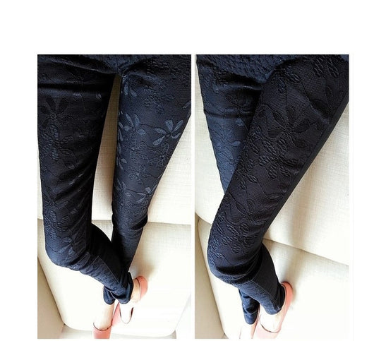 Pantalones Lápiz para Mujer con Detalles de Encaje - Image 3