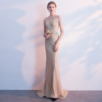 Vestido de Noche Dorado con Cola de Pez Champagne - Image 9