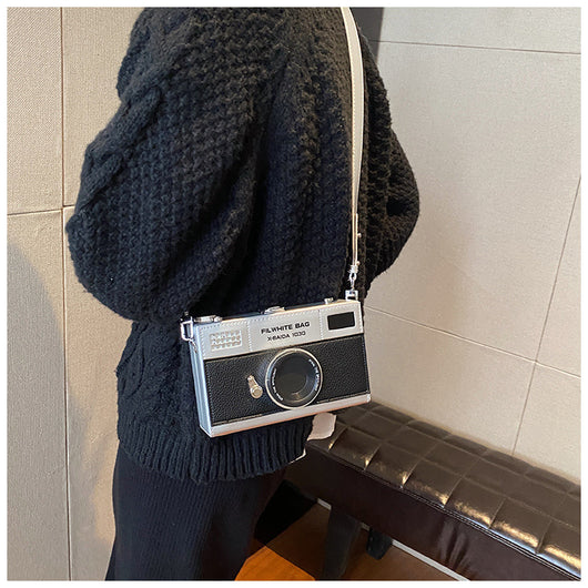 Bolsa Crossbody Mini con Cadena Coordinada - Image 20