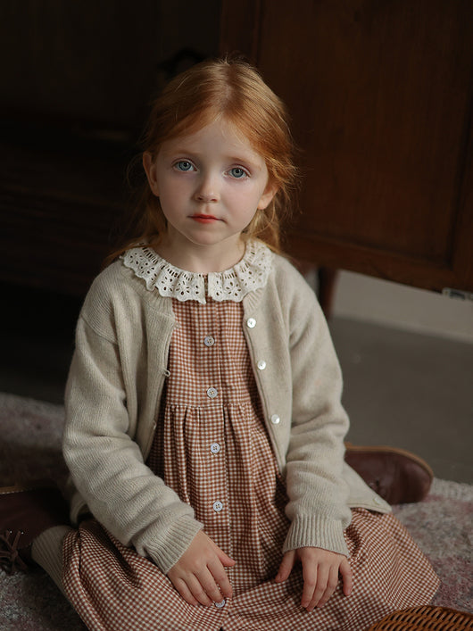 Cardigan de Lana Pura para Niña - Azul Niebla con Detalle Albaricoque - Image 4