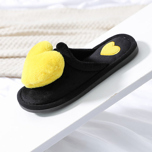 Pantuflas de Invierno Acogedoras con Diseño Romántico para San Valentín - Image 6
