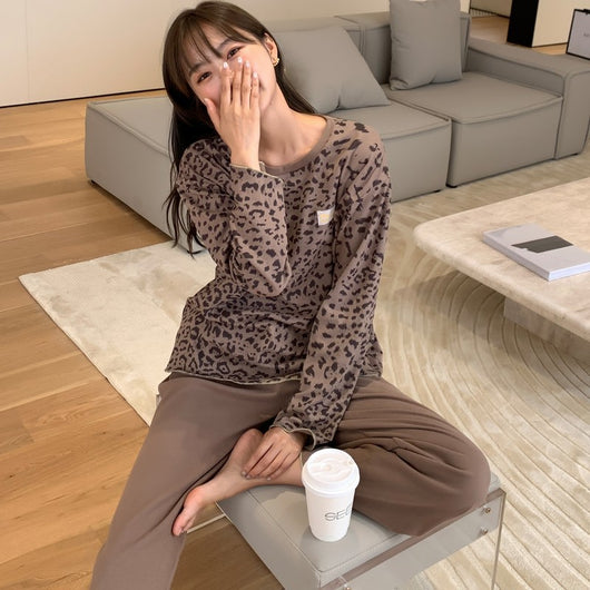 Pijama Leopardo Mujer Largo Cómodo y Suelto - Conjunto de Dos Piezas