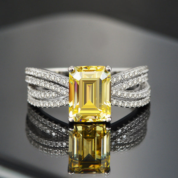 Anillo de Plata 925 Lujo con Diamante Simulado de 4.5 Quilates