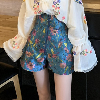 Blusa Elegante con Moño Bordado y Mangas Linterna - Image 6