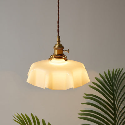 Lámpara Colgante Nórdica Pétalos de Cristal y Latón Cremoso - Image 4