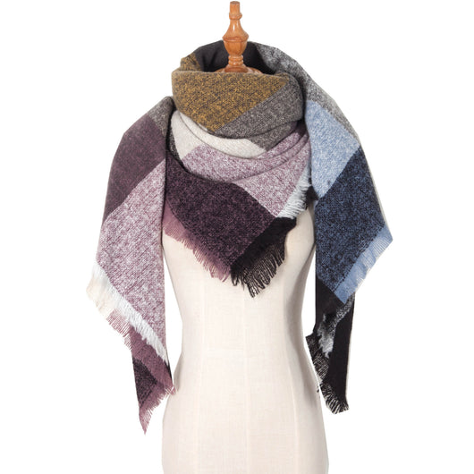 Chal Triangular Escocés para Otoño e Invierno - Amplio y Versátil - Image 47
