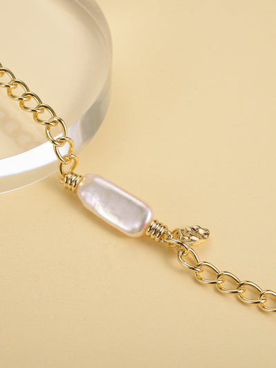 Pulsera Vintage Clásica con Perlas y Metal Europeo Americano - Image 2