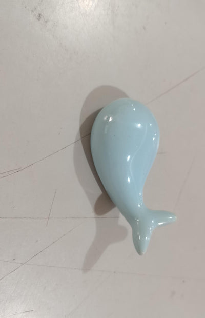 Soporte de Cerámica para Palillos Chinos con Diseño de Ballena - Image 8