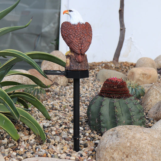 Lámpara Solar Decorativa Águila de Resina para Jardín y Exterior - Image 10