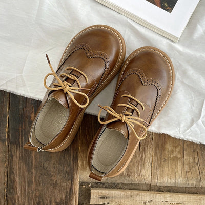 Zapatos Oxford Retro para Mujer con Tacón Robusto y Detalles Calados - Image 12