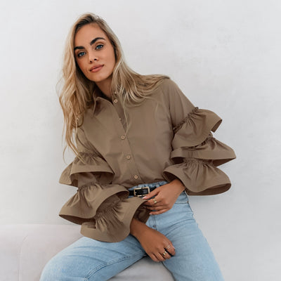 Blusa de Algodón Estilo Francés con Cuello Volante - Image 3