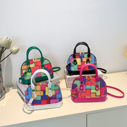 Bolso Shell con Costuras en Contraste - Diseño Moderno y Versátil