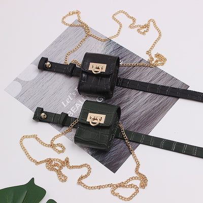 Bolso Cintura Dorado con Cadena - Monedero Compacto y Elegante