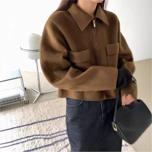 Cardigan Estilo Francés con Solapa Reductora y Bolsillos Dobles - Image 3