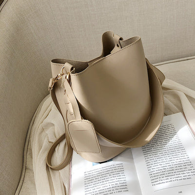 Bolso Cubo de Red Minimalista - Image 14