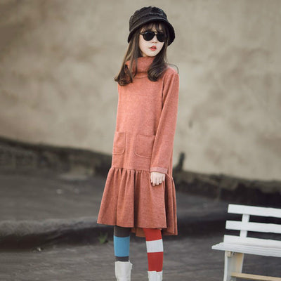 Vestido Literario Negro Cuello Alto Ajustado Mamá e Hija - Image 10