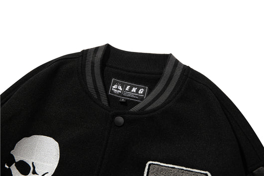 Chaqueta de Béisbol Calavera y Espadas para Hombre - Image 12