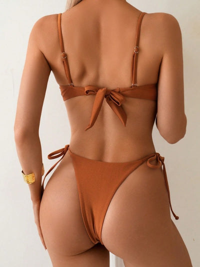 Traje de Baño Entallado de Color Sólido con Abertura Sensual - Image 37