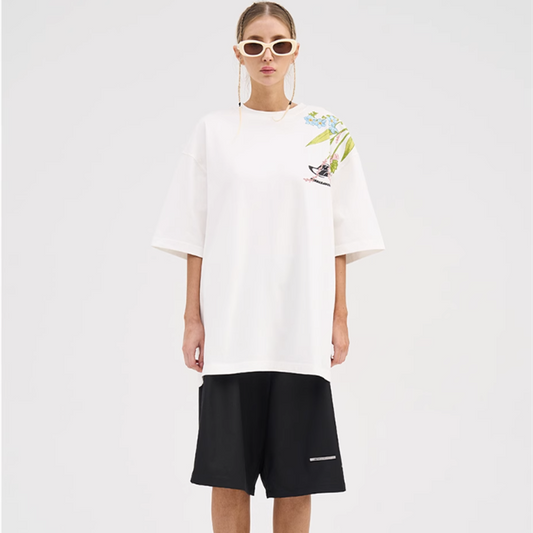 Playera Bordada con Flores - Manga Corta Clásica