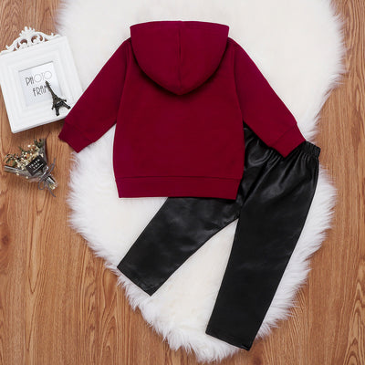 Conjunto Deportivo de Sudadera con Capucha y Pantalones de Cuero - Image 8