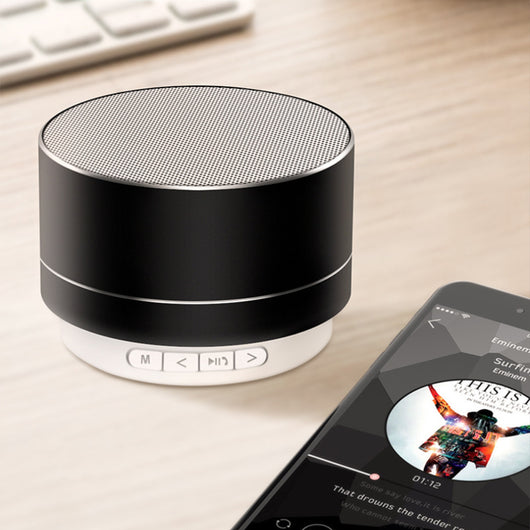 Parlante Bluetooth Portátil A10 con Subwoofer - Mini Altavoz Inalámbrico para Fiestas - Image 3