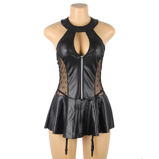 Camisón Sensual con Detalles de Encaje y Cuero en la Espalda