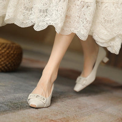 Zapatos de Cuero Estilo Francés Punta Cuadrada con Cadena para Mujer - Image 6
