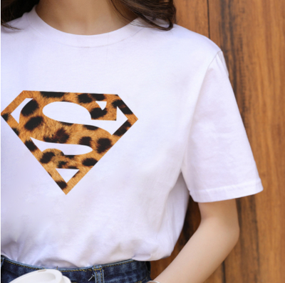 Blusa Estampada con Leopardo y Labios - Estilo Western Casual para Mujer - Image 24