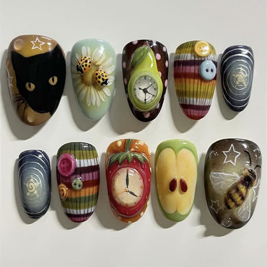 Uñas Postizas Maximalistas Inspiradas en Y2K - Set de 24 Piezas con Diseño Artístico