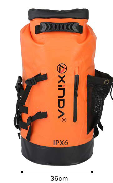 Mochila de Montaña Impermeable con Estilo para Viajeros - Image 9