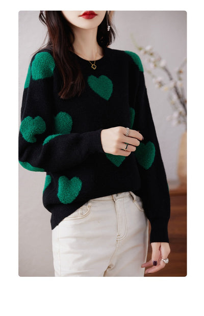 Suéter de Cuello Redondo en Lana Pura para Mujer - Diseño Love - Image 13