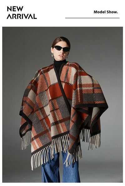 Chal Cuadriculado con Borlas Europeo y Americano en Camel - Image 7