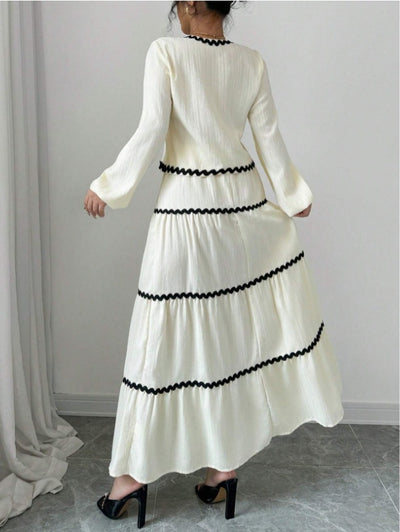 Conjunto Elegante con Blusa de Encaje y Falda Plisada con Mangas Farol - Image 22