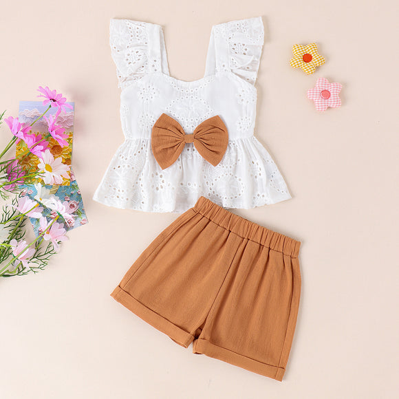 Conjunto de Short y Blusa Blanca con Volantes y Moño
