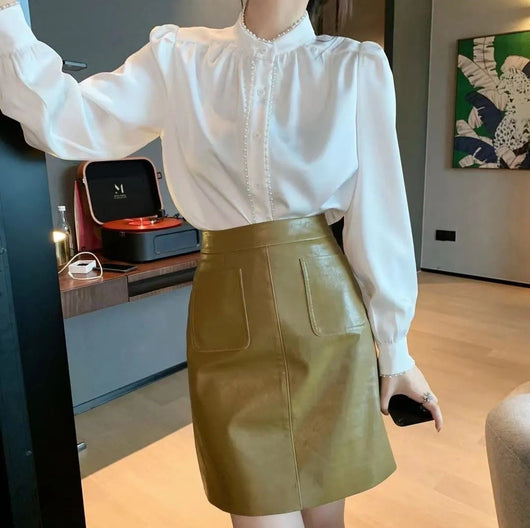 Traje Ejecutivo Rejuvenecedor para Mujer - Camisa y Falda de Temperamento - Image 9