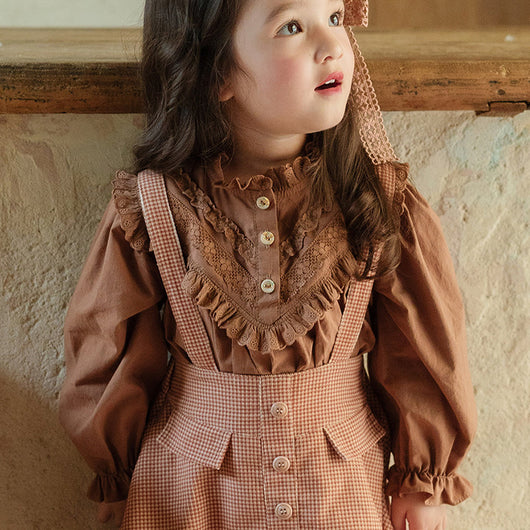 Blusa Princesa Infantil con Cuello de Encaje y Mangas Abullonadas Retro - Image 2