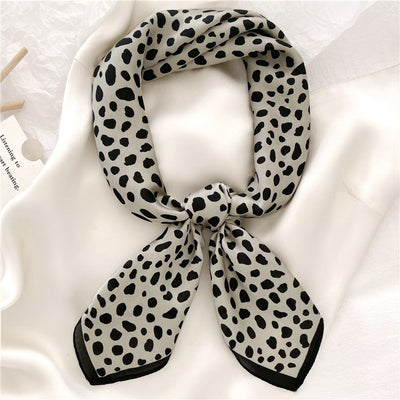 Pañuelo Retro Estampado Versátil para Mujer - Image 5