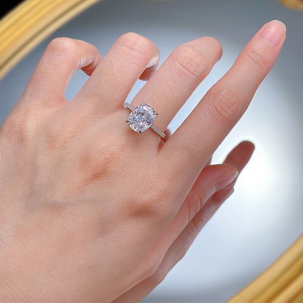 Anillo de Diamante Cuadrado Blanco en Plata 925 con Cuatro Garras