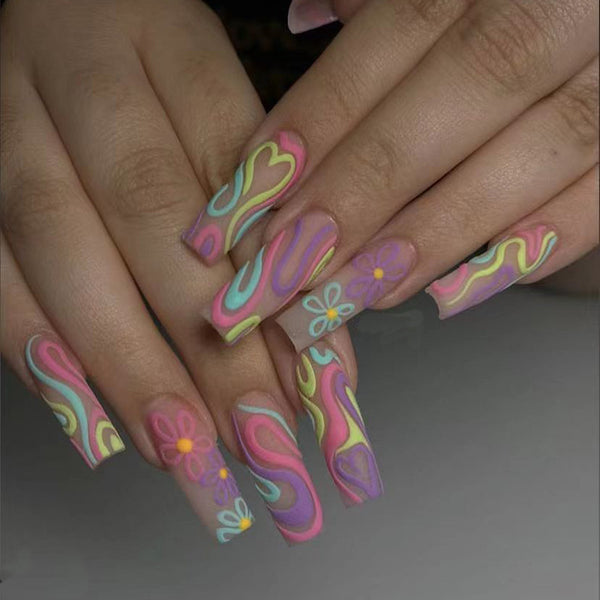 Uñas Decoradas con Diseño Floral Multicolor Estilo Graffiti