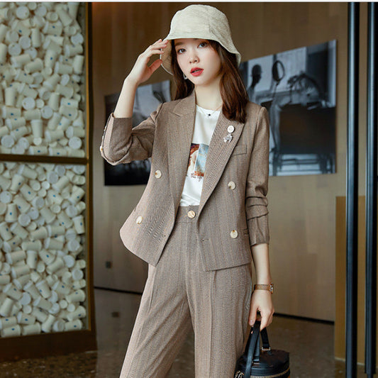 Traje Ejecutivo Femenino de Dos Piezas - Estilo Minimalista