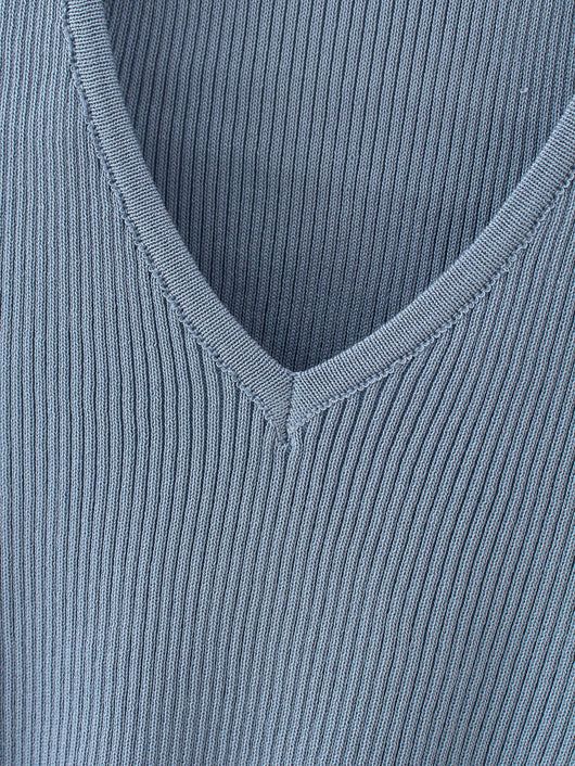 Chaleco Ajustado de Punto con Escote Profundo para Mujer - Image 11