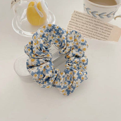 Cuerda para la Cabeza con Diseño Floral Calado - Image 11