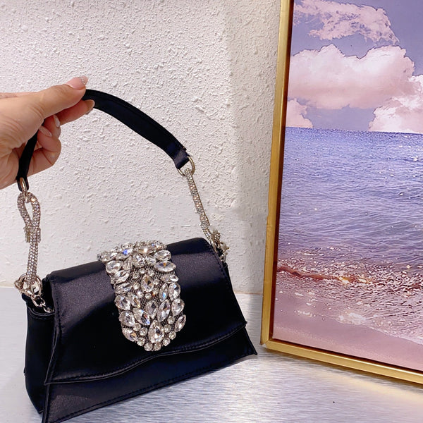 Bolso Cuadrado Pequeño de Seda Satinada con Moño Diamante