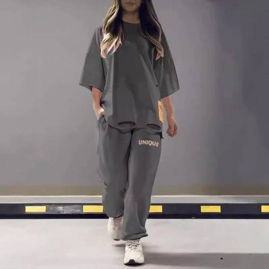 Conjunto de Dos Piezas: Playera Oversized y Pantalón Holgado - Image 2