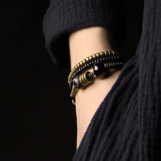 Pulsera Unisex de Madera Antigua y Cuentas de Cobre Literario - Image 9