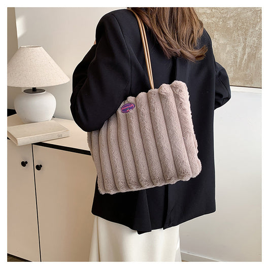 Bolso Tote Grande de Felpa para Otoño e Invierno - Image 24
