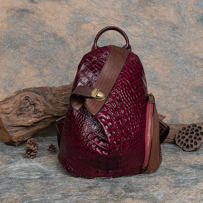 Mochila Vintage Estilo Chino con Patrón de Peces en Cuero Repujado - Image 3