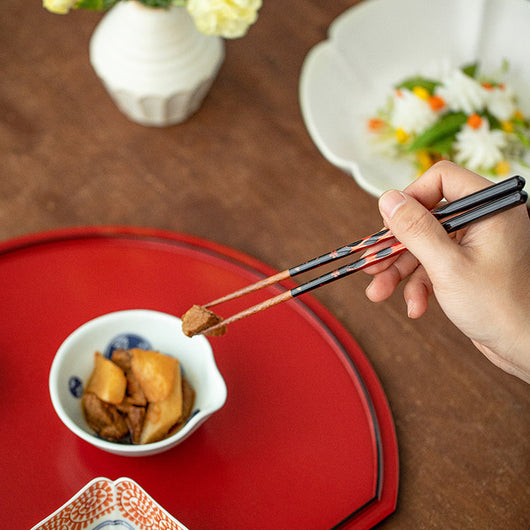 Palillos de Madera Maciza Estilo Japonés - Set para Una Persona
