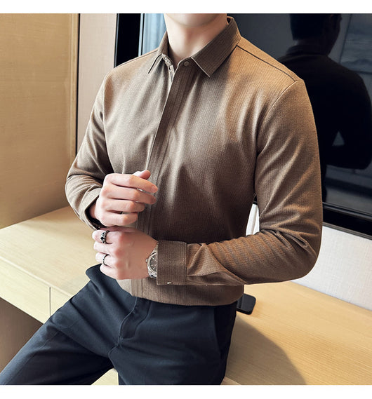 Camisa Manga Larga Ajustada con Diseño de Cierre y Rayas Elásticas - Image 13